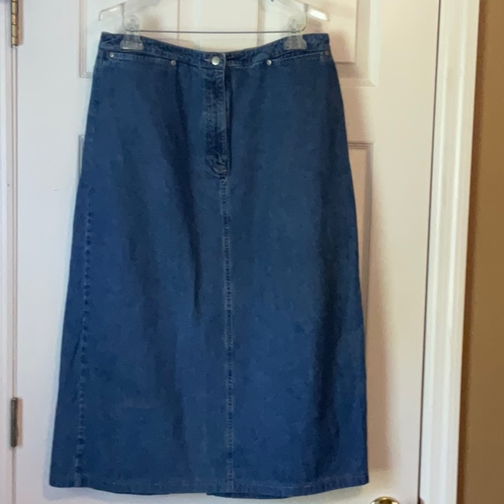 Eddie Bauer Women’s 100% Cotton Blue Medium Wash Denim Skirt Size 16